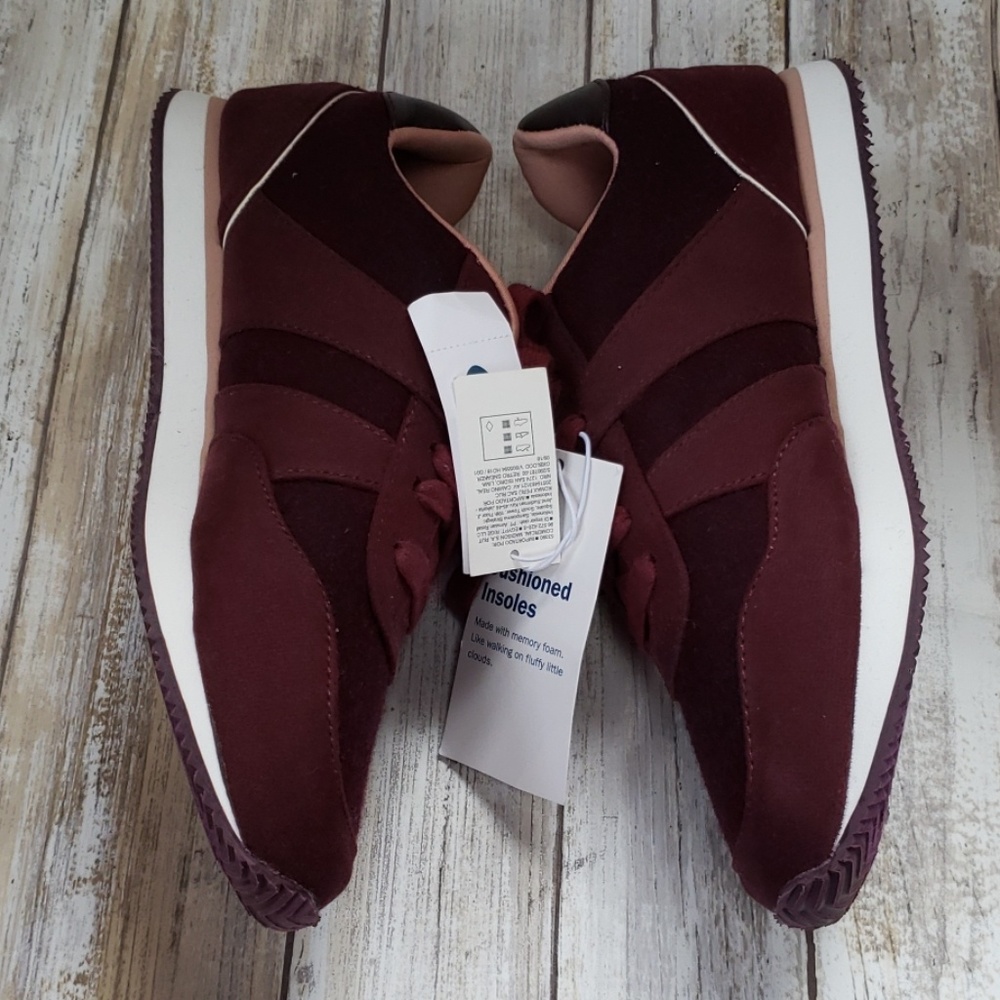 Burgundy sneakers - size 6 - Picture 6 of 7